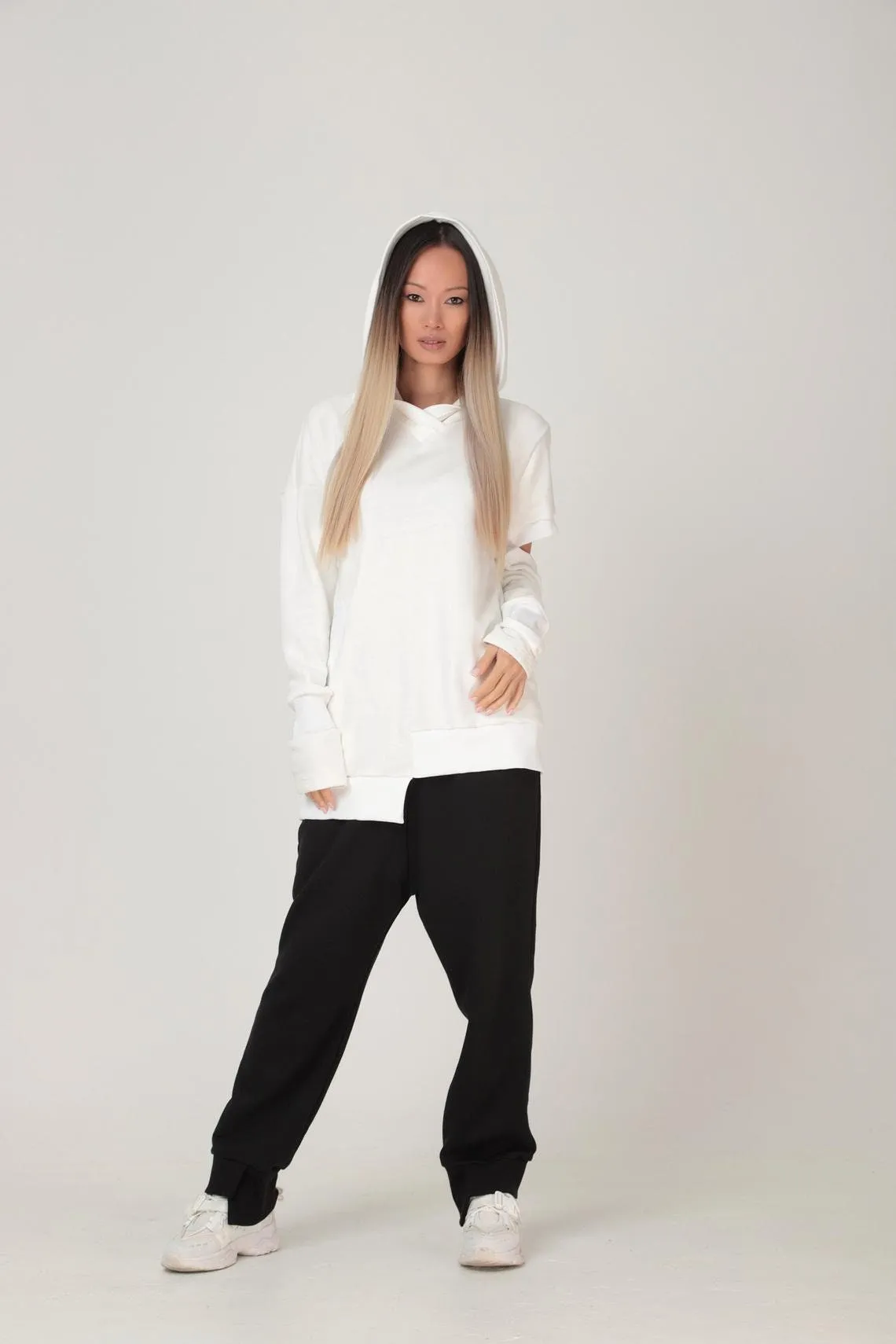Asymmetrical hoodie - ORINA