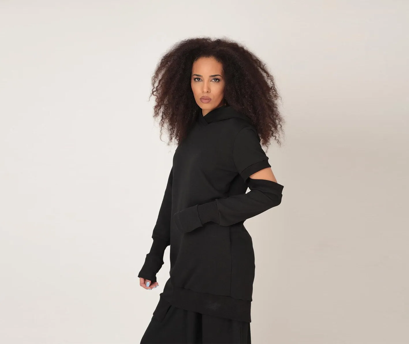Asymmetrical hoodie - ORINA