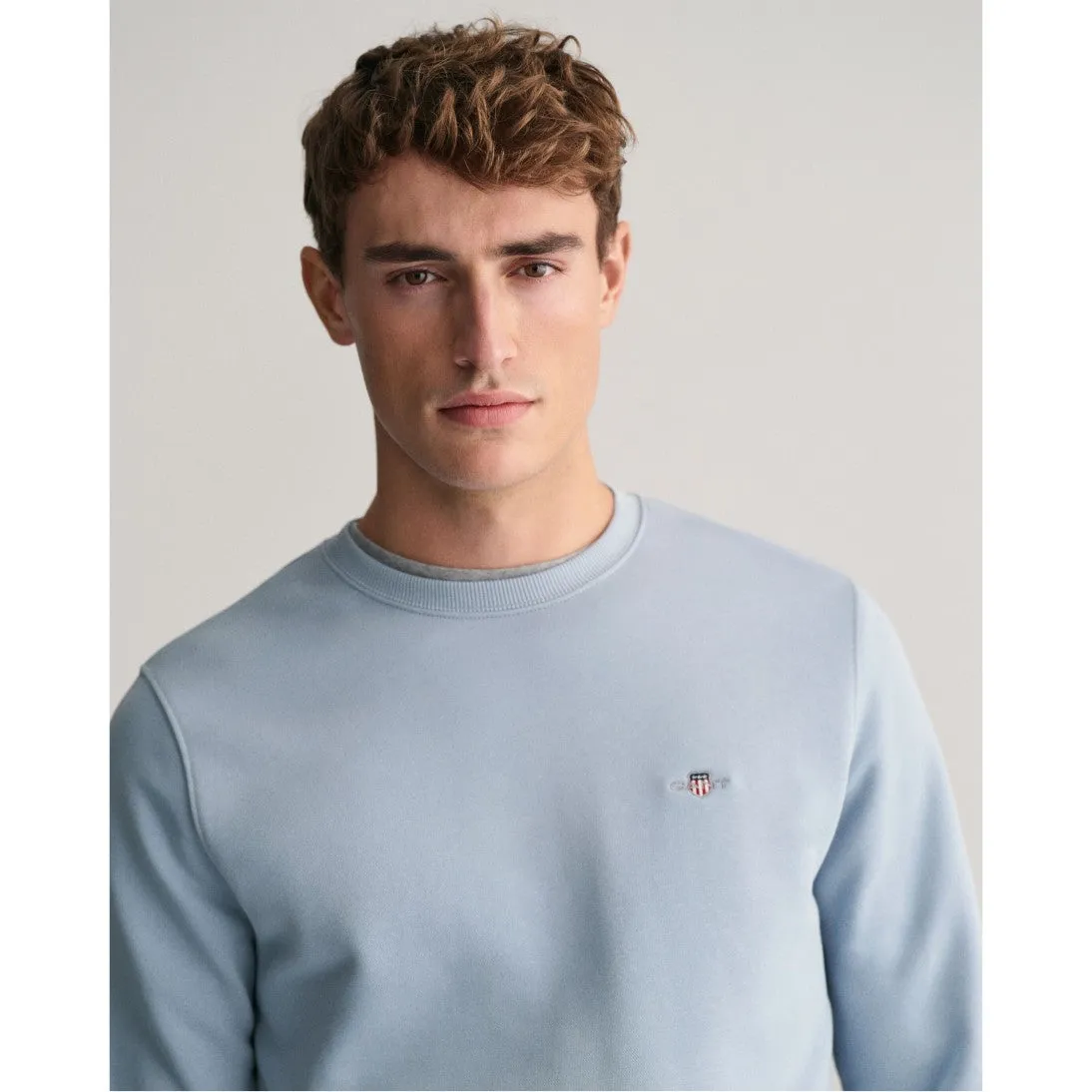 GANT Shield Crew Neck Sweatshirt Dove Blue 2006065