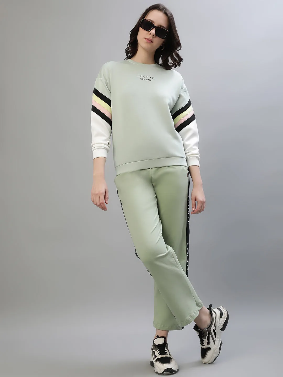 Iconic Women Green Colorblocked Round Neck Full Sleeves Sweatshirt
