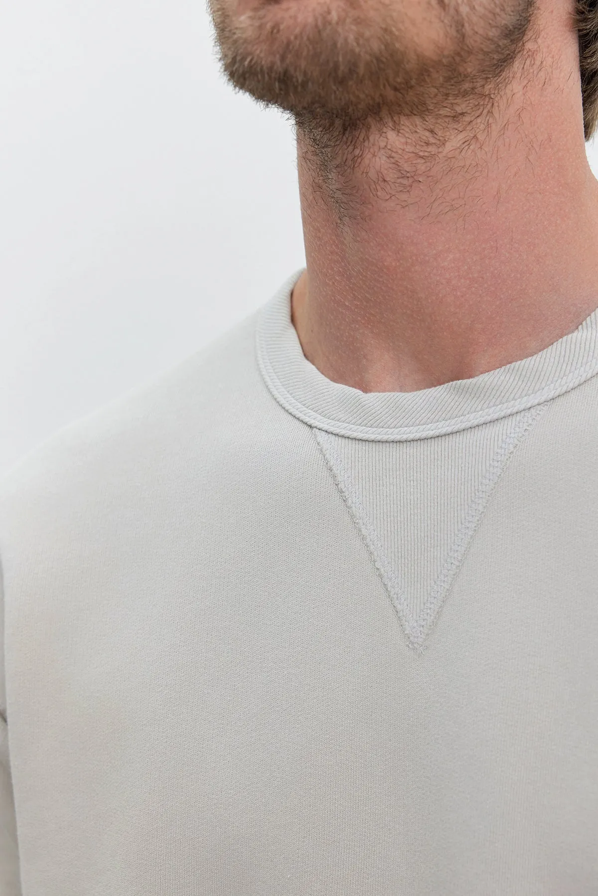ISAMU SWEATSHIRT