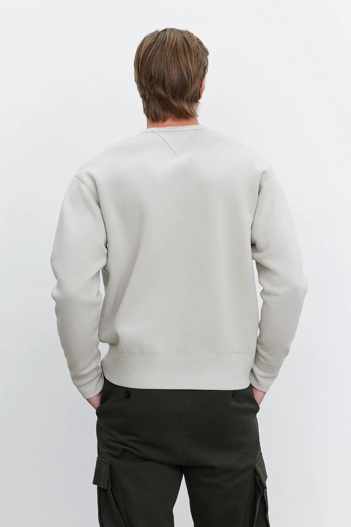 ISAMU SWEATSHIRT