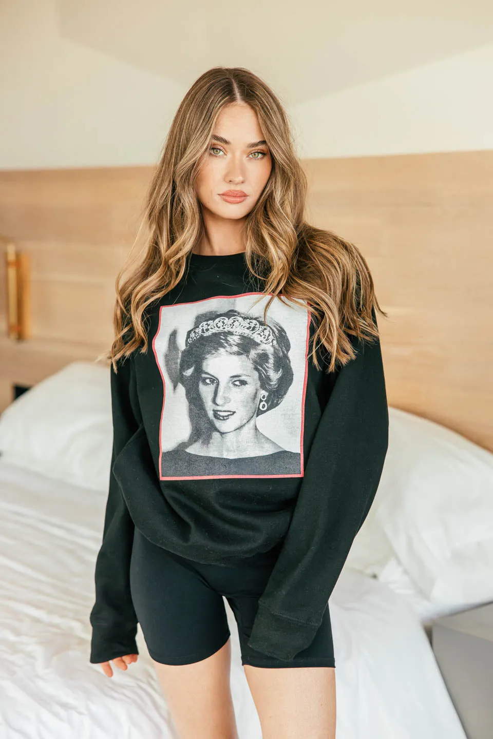 “Lady Di” Oversized Sweatshirt in 3 colors, size S-XL!