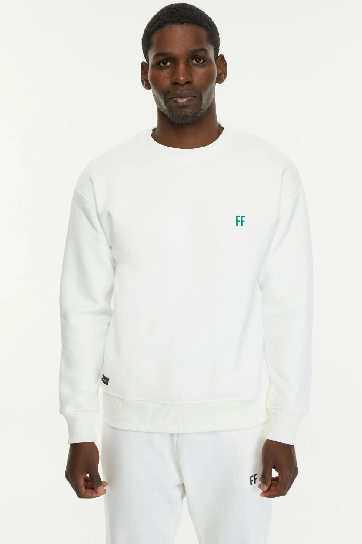Marilize Legajuana / Sweatshirt