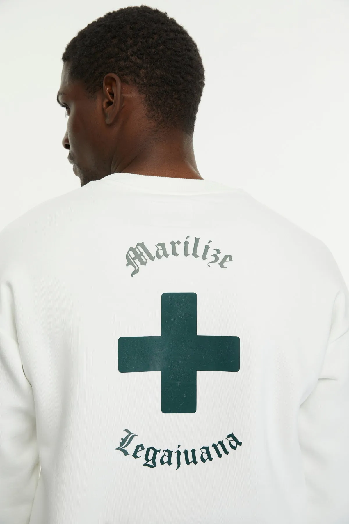 Marilize Legajuana / Sweatshirt