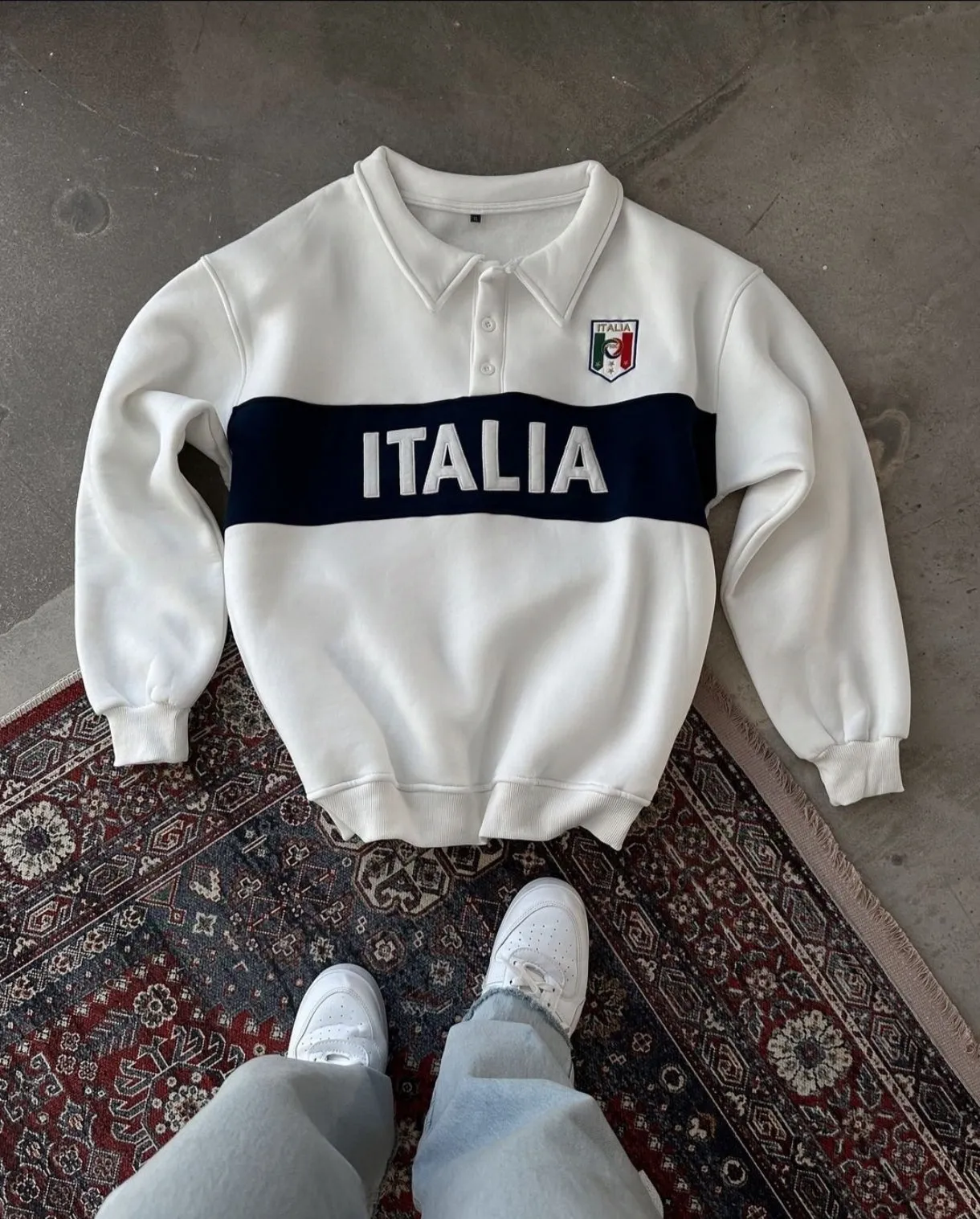New Exclusive Italia Embroidery Oversized Winter Wear Contrast Collar Sweatshirt For Mens