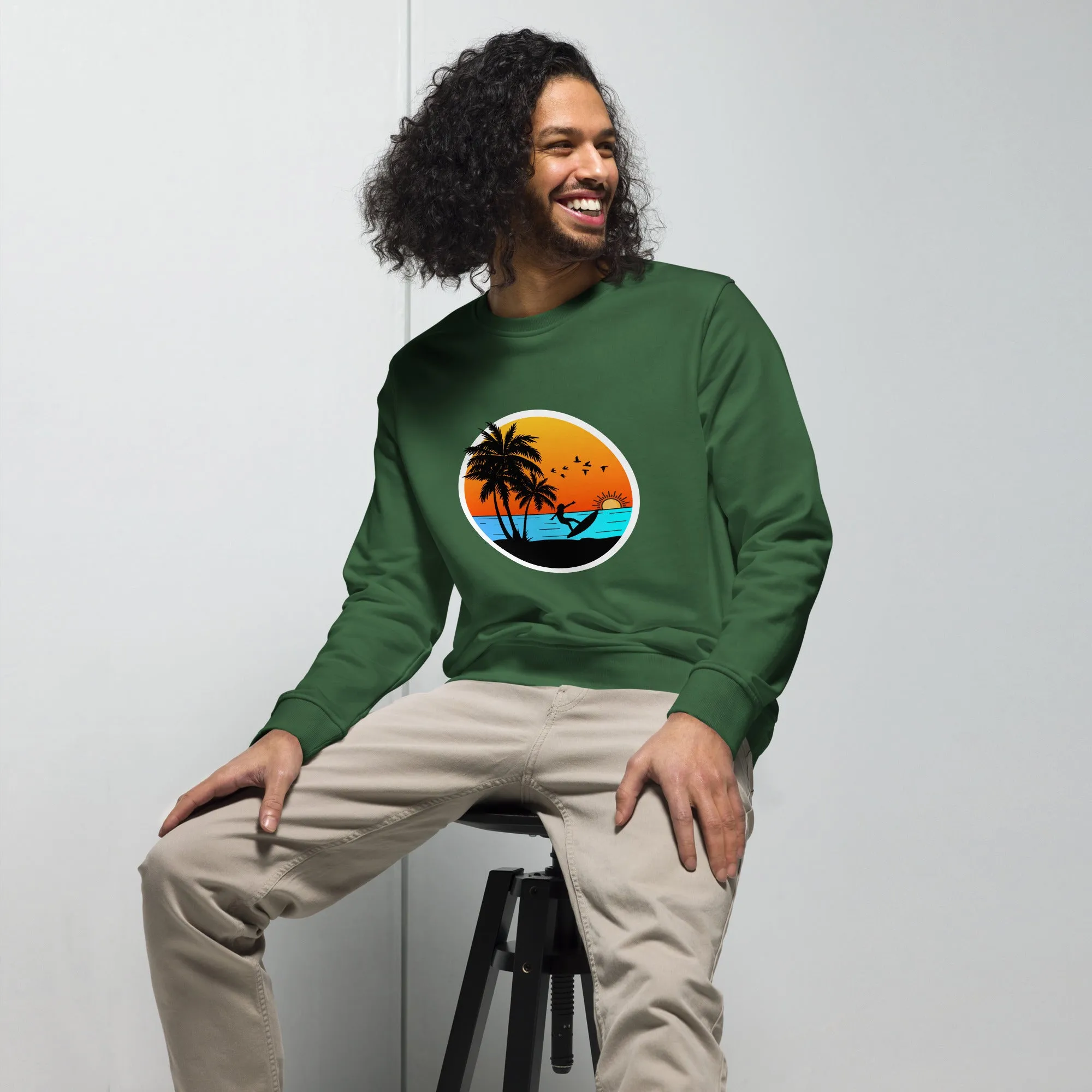 Sunset Surfing Vintage Graphic Men Organic Sweatshirt