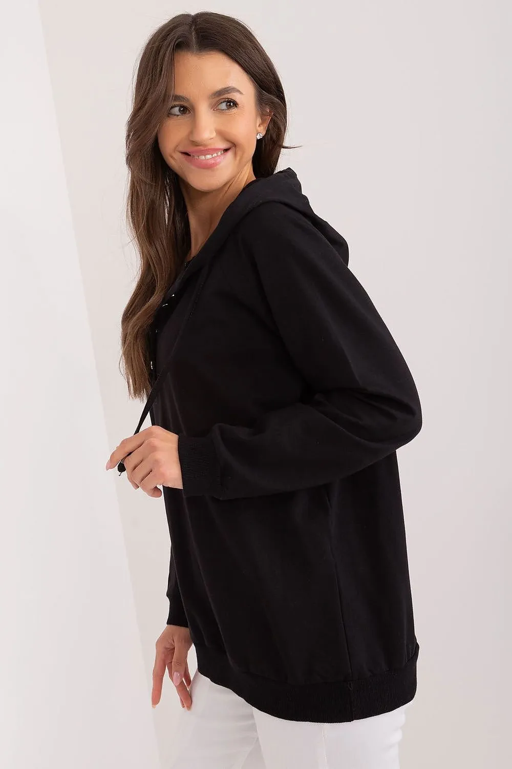 Sweatshirt model 197447 Relevance