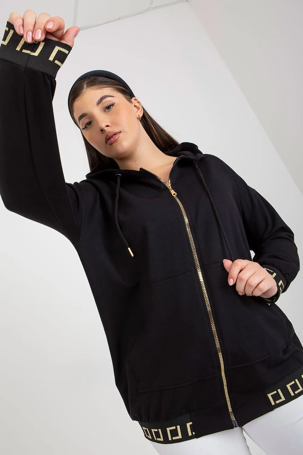 Sweatshirt model 197475 Relevance