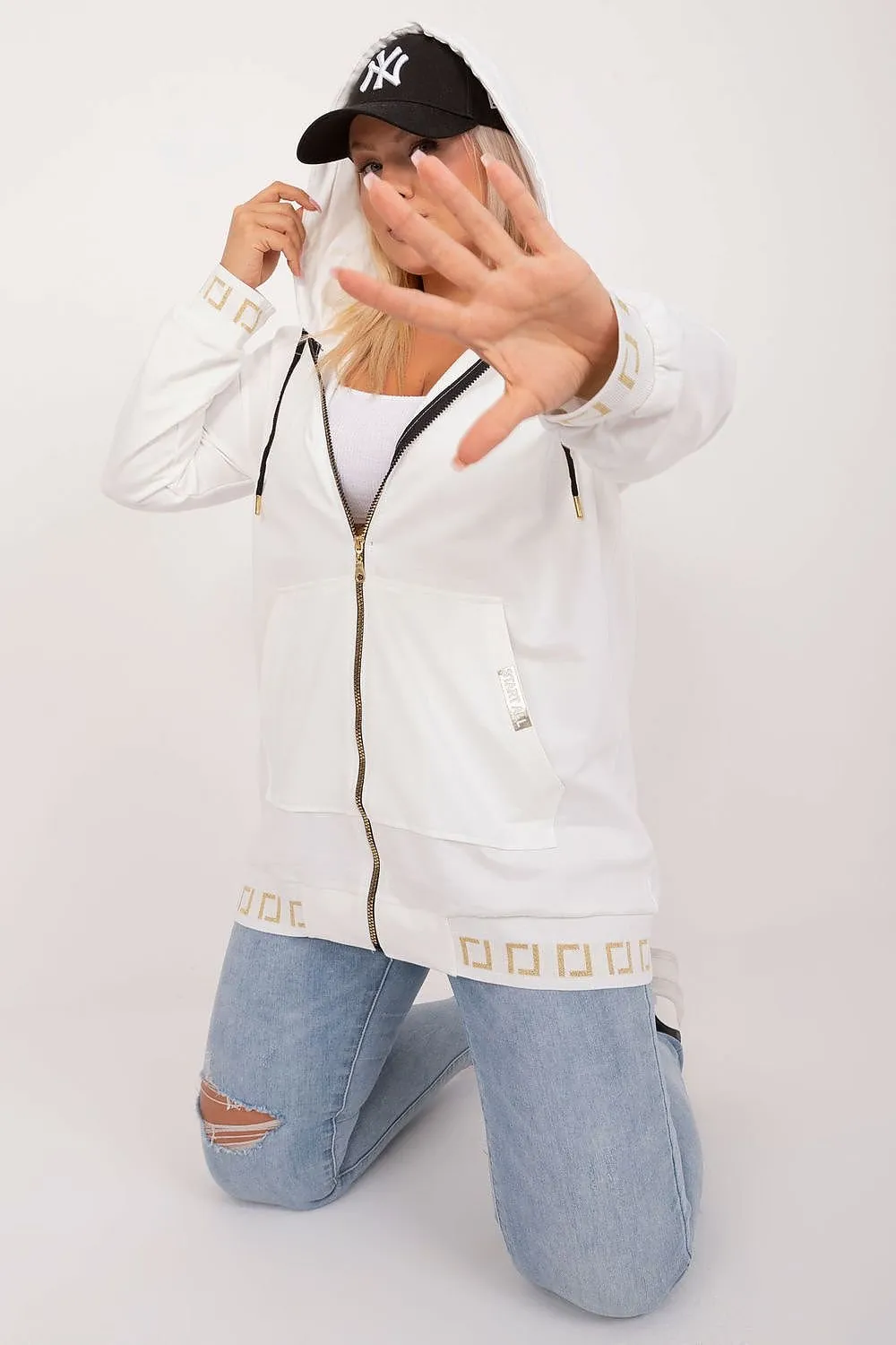 Sweatshirt model 197475 Relevance