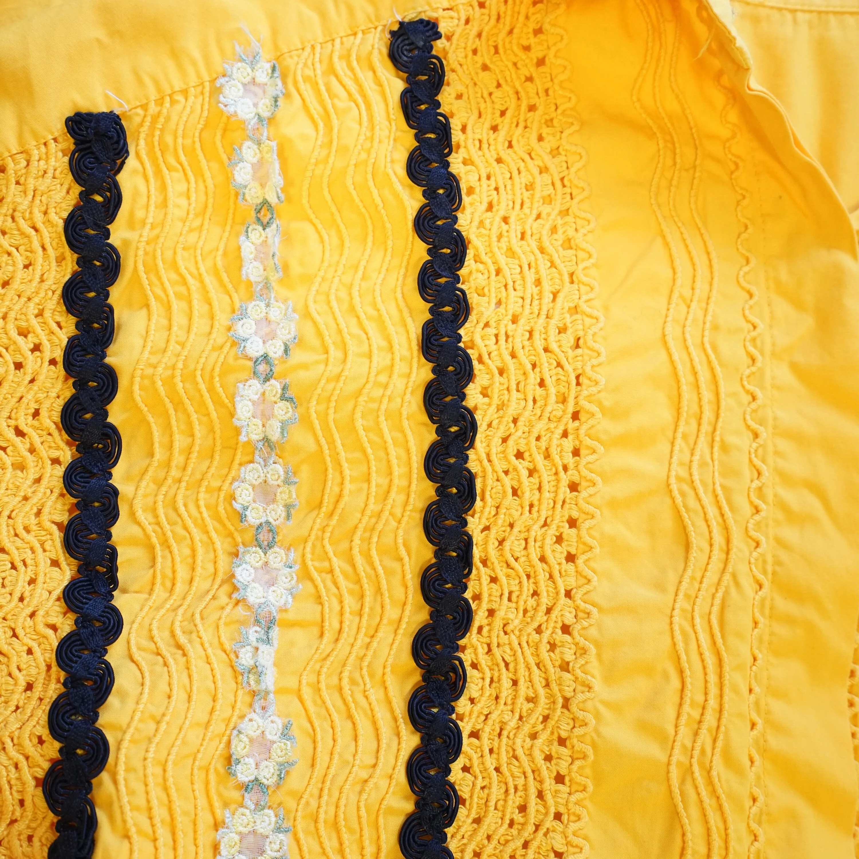 Vintage yellow Dress size M
